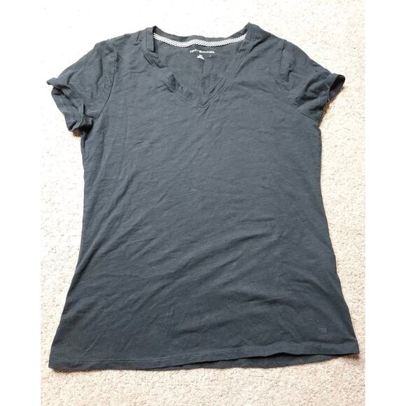 Women's Size Medium Tommy Hilfiger Black V-Neck Shirt Plain T-Shirt - Picture 1 of 4